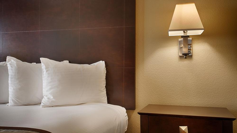 Western 3* Santa Clara