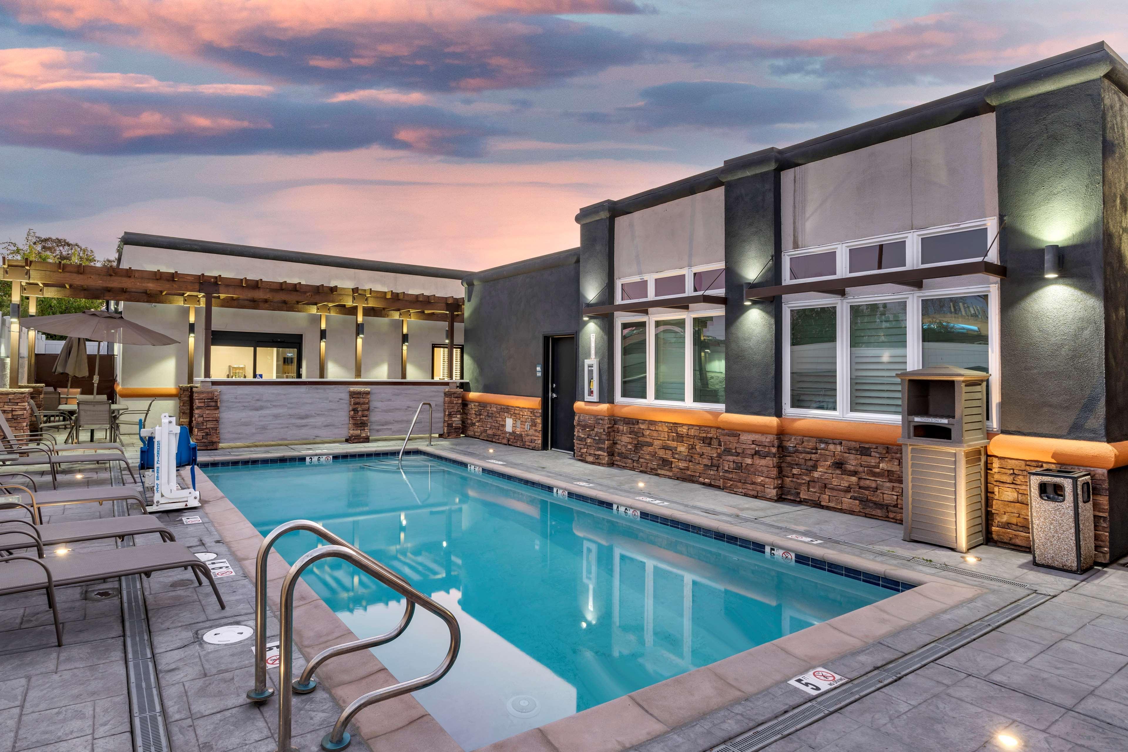 Western Motel
